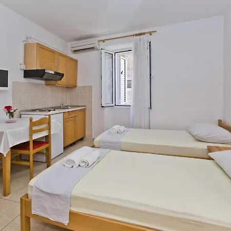 Maria Old Town Hvar 招待所